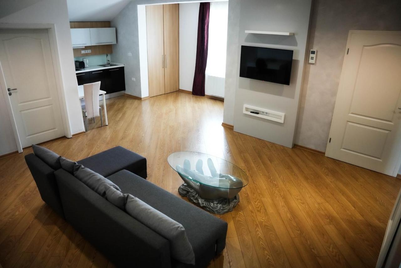 Aparthotel Panoramis Residence Oradea Exteriör bild