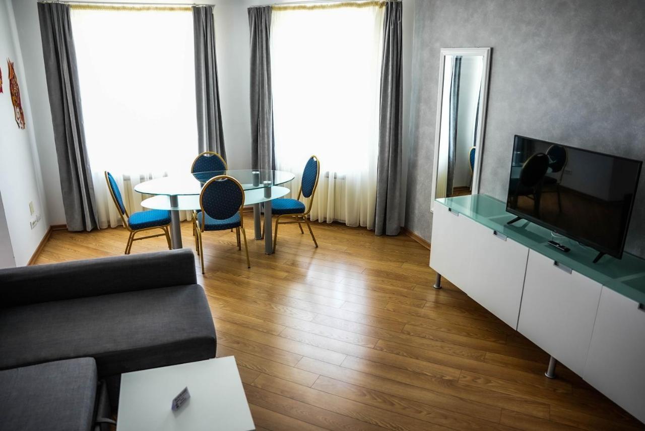 Aparthotel Panoramis Residence Oradea Exteriör bild