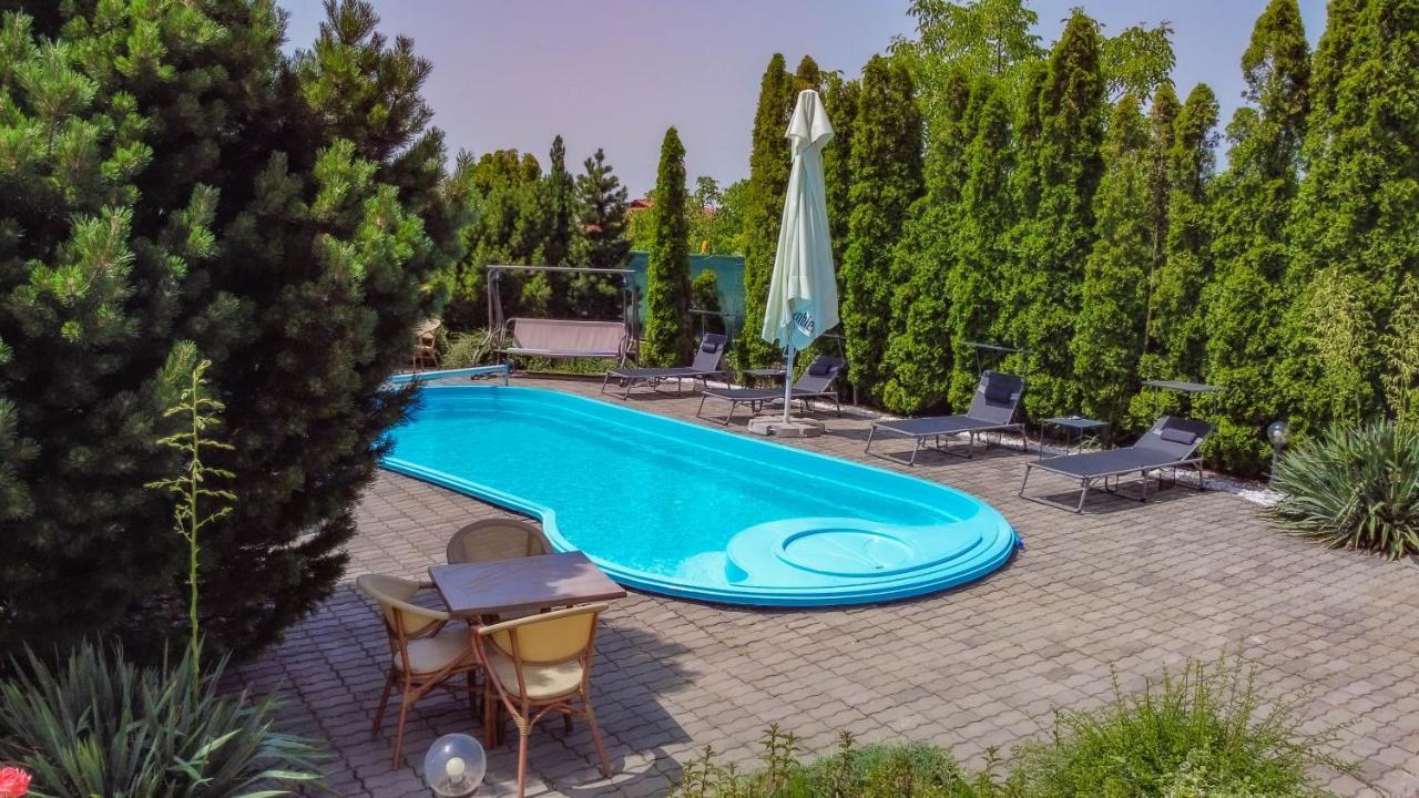Aparthotel Panoramis Residence Oradea Exteriör bild