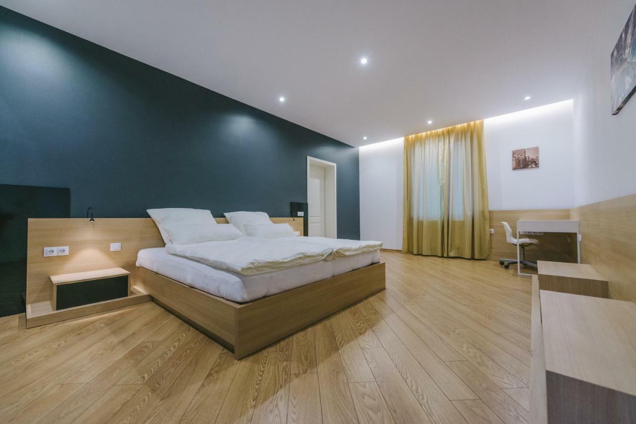 Aparthotel Panoramis Residence Oradea Exteriör bild